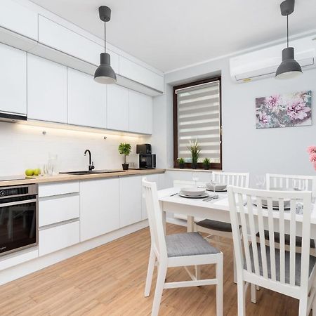 Apartments Cystersow Cracow By Noclegi Renters Красков Екстериор снимка